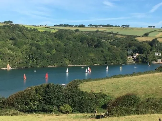 Butter Bay At White Horses, Bantham, South Devon With Glorious Estuary Views Apartment United Kingdom